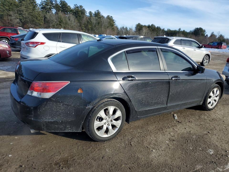 Photo 3 from auction – 2010 HONDA ACCORD EXL with VIN 1HGCP2F82AA010141