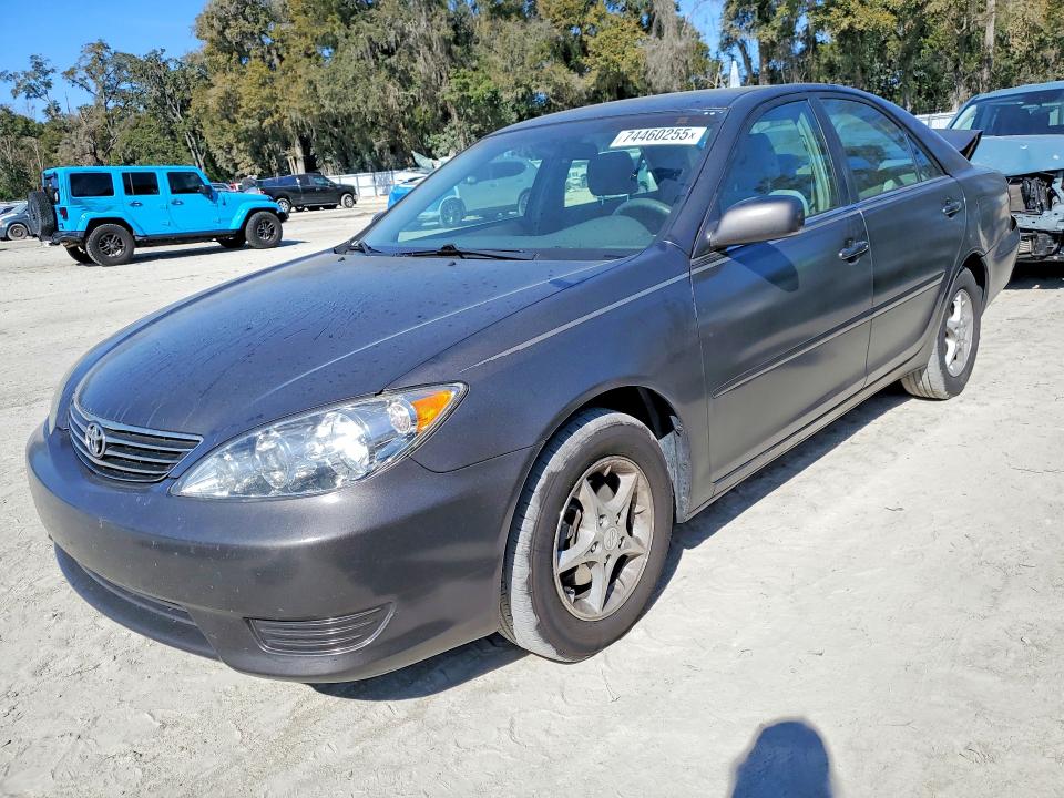 TOYOTA CAMRY LE 2005 with VIN 4T1BE32K05U509219 - Photo from auction