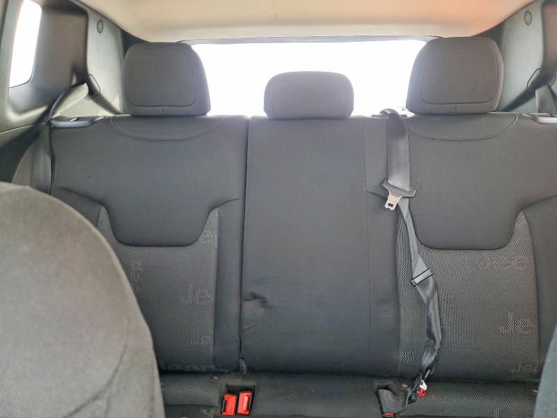 Photo 10 from auction – 2017 JEEP RENEGADE with VIN ZACCJBBB2HPE95859
