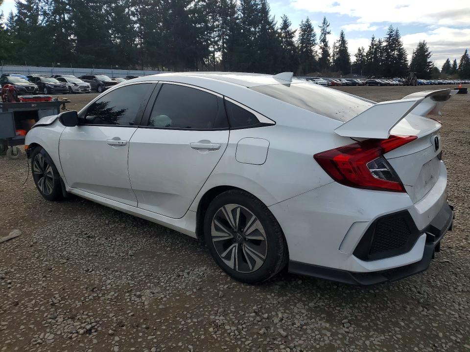 Photo 2 from auction – 2017 HONDA CIVIC with VIN 2HGFC1F76HH651962