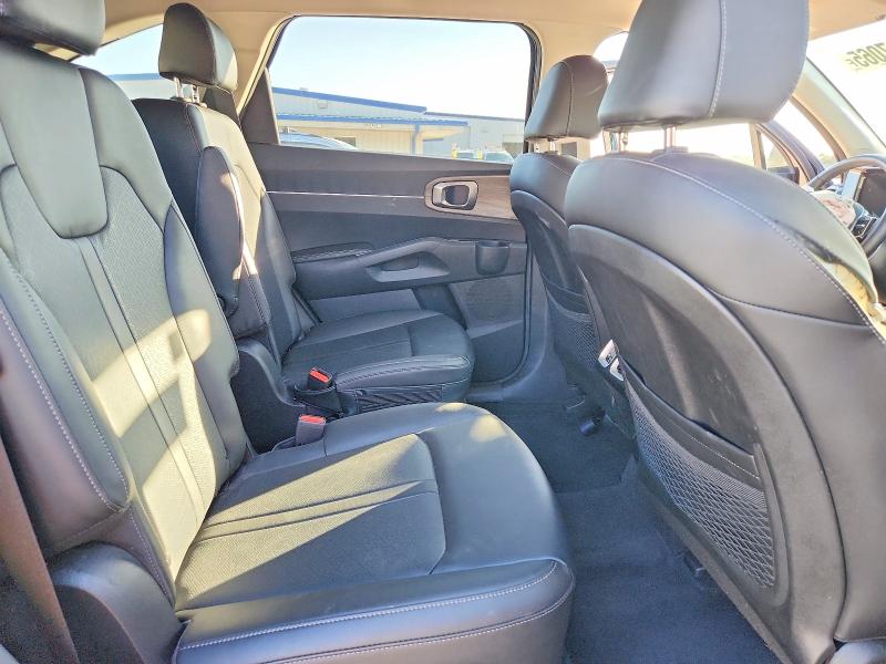 Photo 11 from auction – 2022 KIA SORENTO with VIN 5XYRH4LFXNG138783