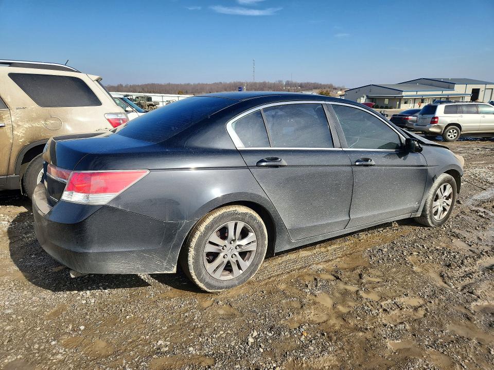 Photo 3 from auction – 2012 HONDA ACCORD with VIN 1HGCP2F64CA153433