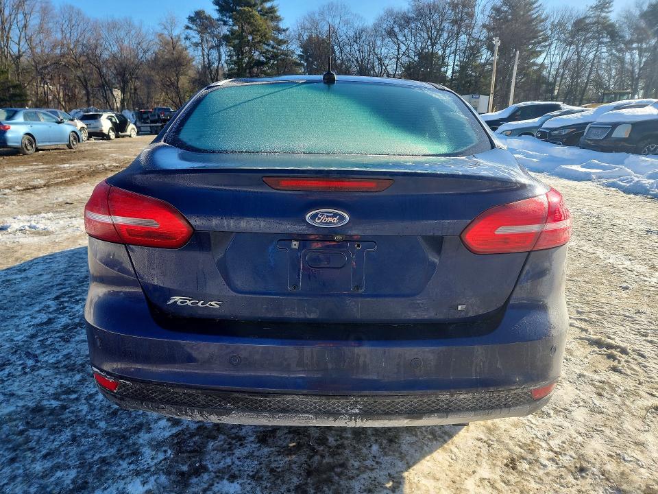 Photo 6 from auction – 2016 FORD FOCUS SE with VIN 1FADP3F2XGL307617