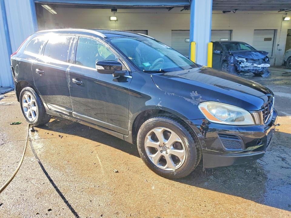 Photo 4 from auction – 2013 VOLVO XC60 with VIN YV4952DL4D2386597