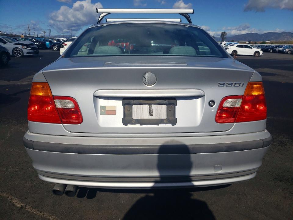 Photo 6 from auction – 2001 BMW 330 with VIN WBAAV53441FK45588