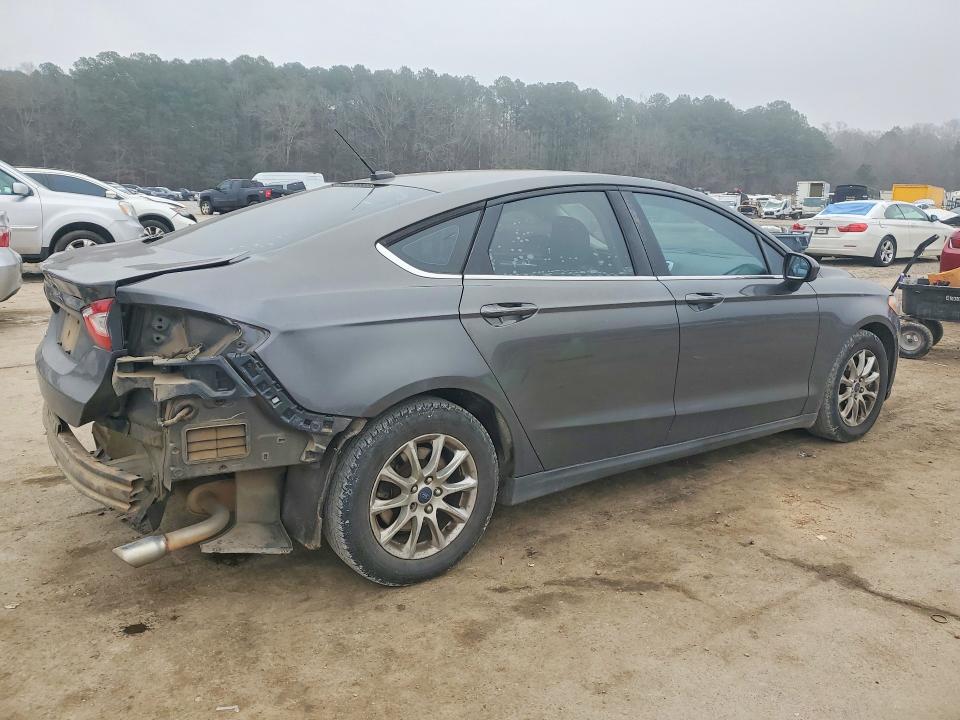 Photo 3 from auction – 2016 FORD FUSION S with VIN 3FA6P0G73GR152119
