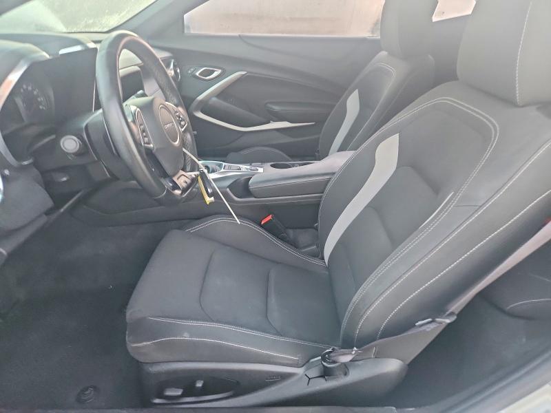 Photo 7 from auction – 2016 CHEVROLET CAMARO with VIN 1G1FB1RX6G0153544