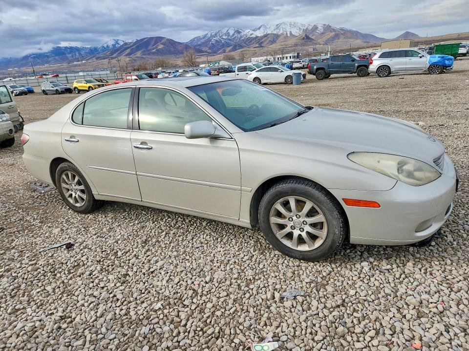 Photo 4 from auction – 2004 LEXUS ES 330 with VIN JTHBA30G545011314