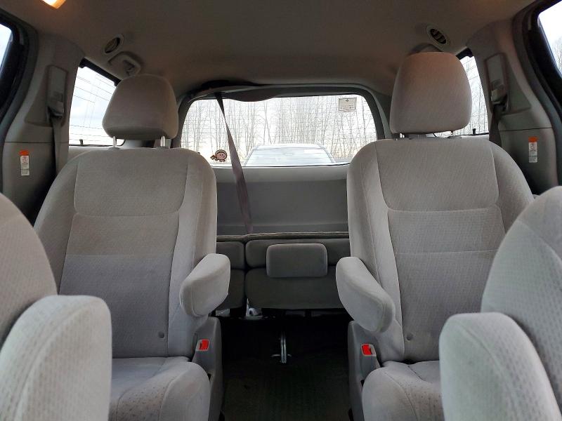Photo 10 from auction – 2015 TOYOTA SIENNA with VIN 5TDJK3DC2FS124457