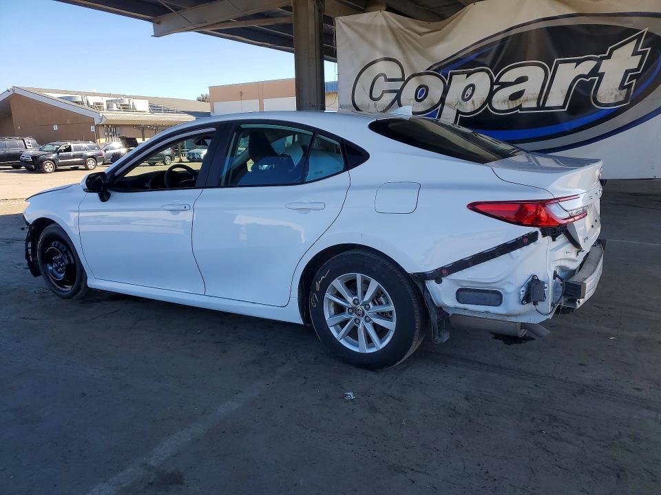 Photo 2 from auction – 2025 TOYOTA CAMRY with VIN 4T1DAACK0SU592816