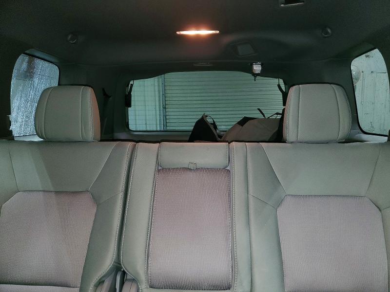 Photo 10 from auction – 2015 HONDA PILOT SE with VIN 5FNYF4H33FB054281