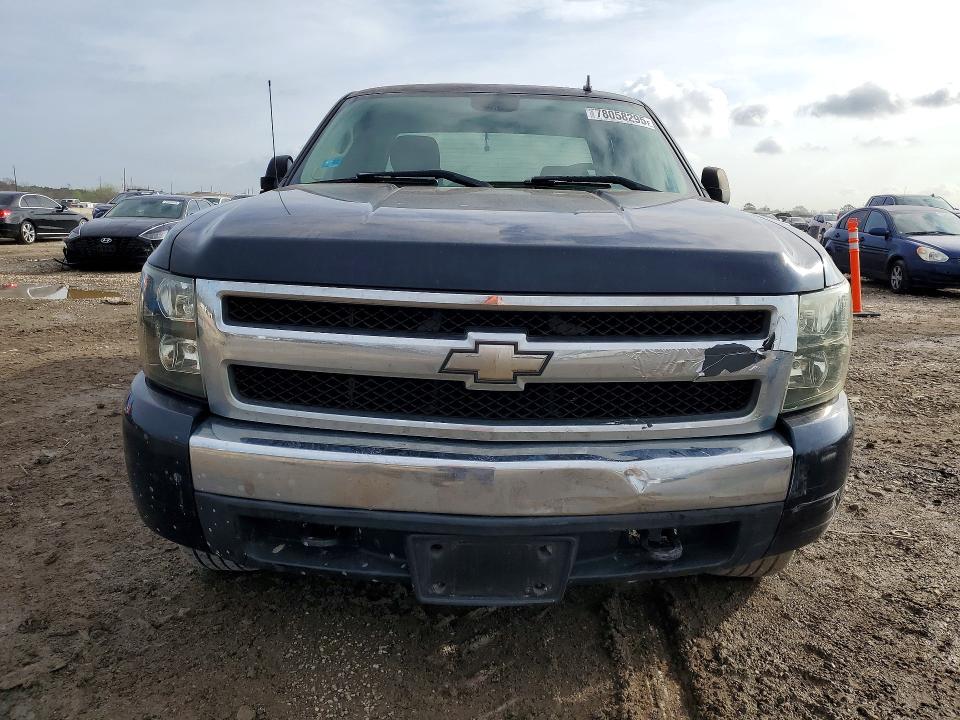 Photo 5 from auction – 2008 CHEVROLET SILVERADO with VIN 1GCEC19J98Z313151