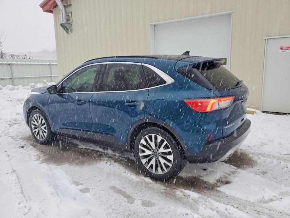 Photo 2 from auction – 2020 FORD ESCAPE with VIN 1FMCU0DZ3LUA39586