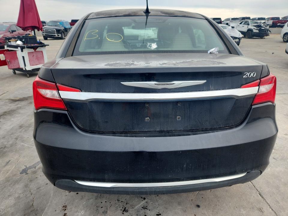 Photo 6 from auction – 2013 CHRYSLER 200 TOURIN with VIN 1C3CCBBB5DN554307