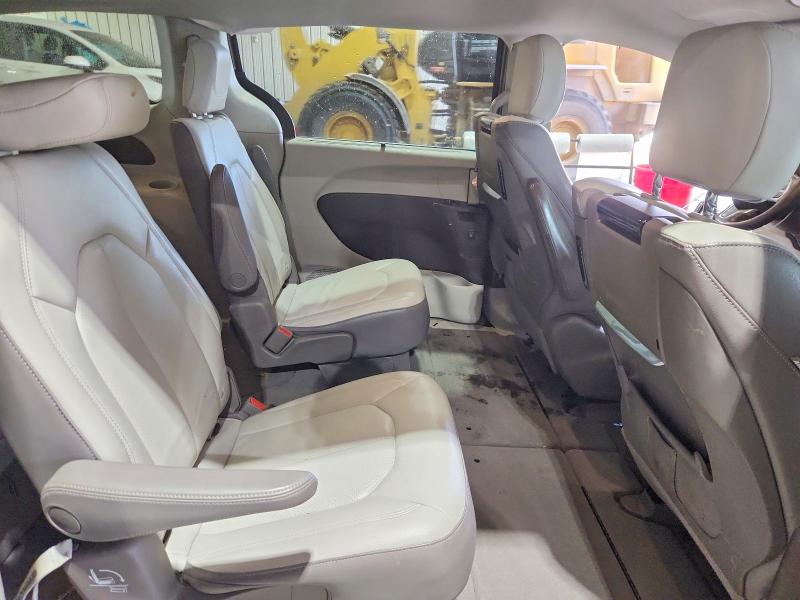 Photo 11 from auction – 2017 CHRYSLER PACIFICA T with VIN 2C4RC1EG4HR703824