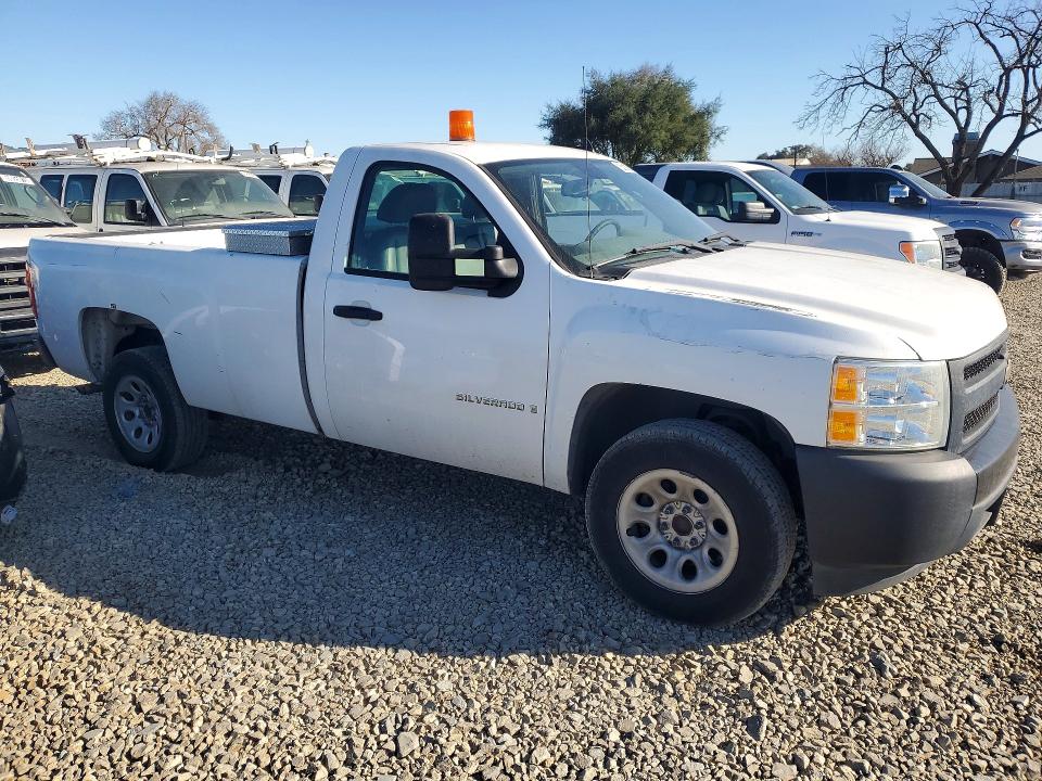 Photo 4 from auction – 2008 CHEVROLET SILVERADO with VIN 1GCEC14C18Z130433