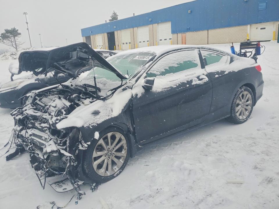 HONDA ACCORD 2015 with VIN 1HGCT2B86FA001371 - Photo from auction