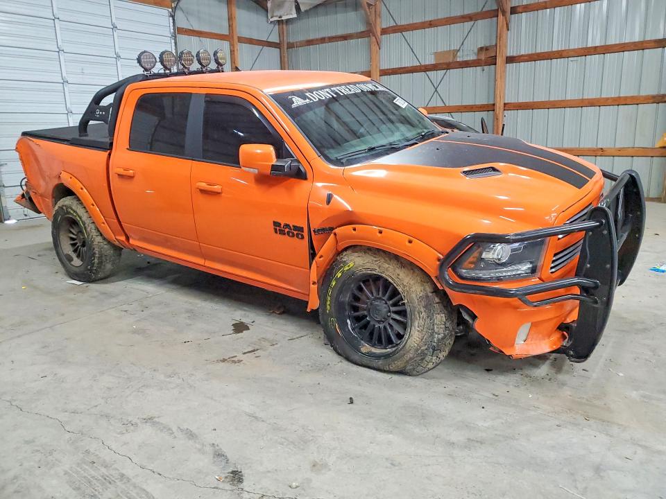Photo 4 from auction – 2017 RAM 1500 with VIN 1C6RR7MT6HS562521