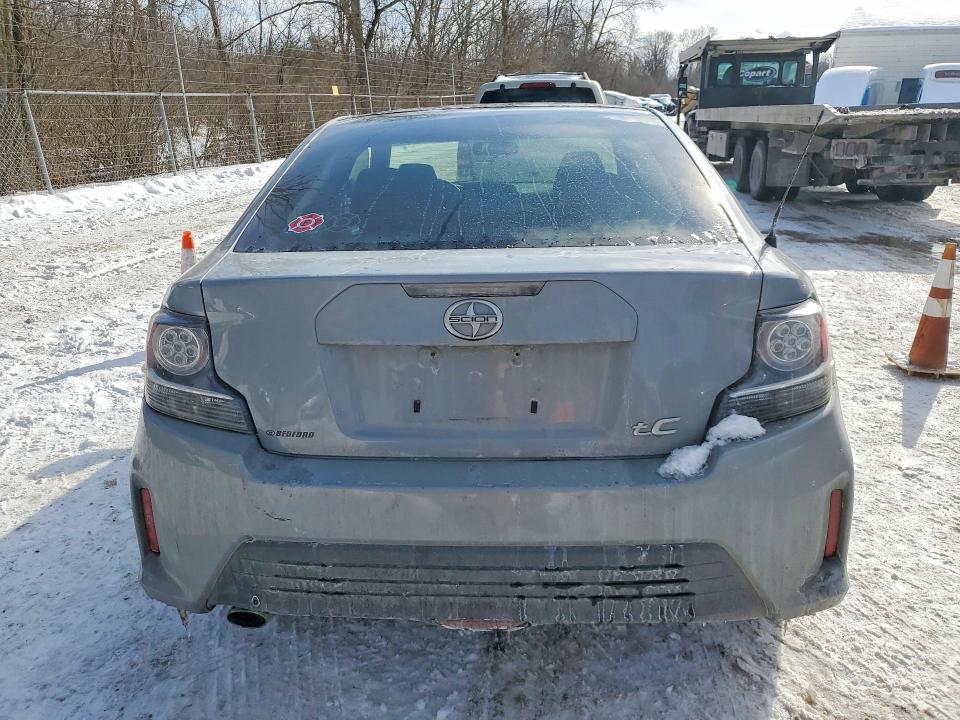 Photo 6 from auction – 2014 TOYOTA SCION TC with VIN JTKJF5C76E3081934