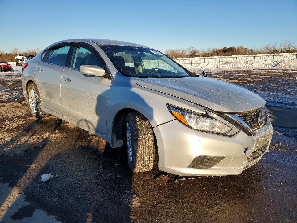 Photo 4 from auction – 2017 NISS ALTIMA with VIN 1N4AL3AP8HC122887
