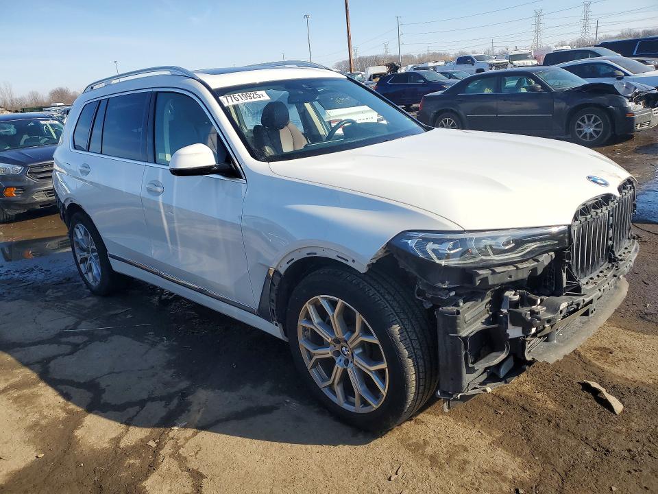Photo 4 from auction – 2020 BMW X7 XDRIVE4 with VIN 5UXCW2C04L9C25848