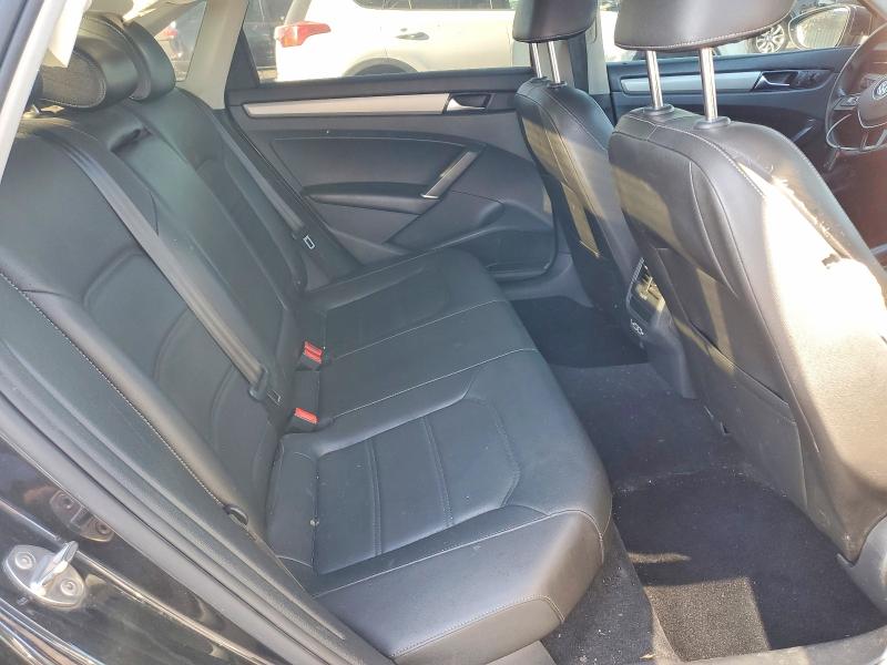 Photo 10 from auction – 2020 VOLKSWAGEN PASSAT with VIN 1VWSA7A30LC010597