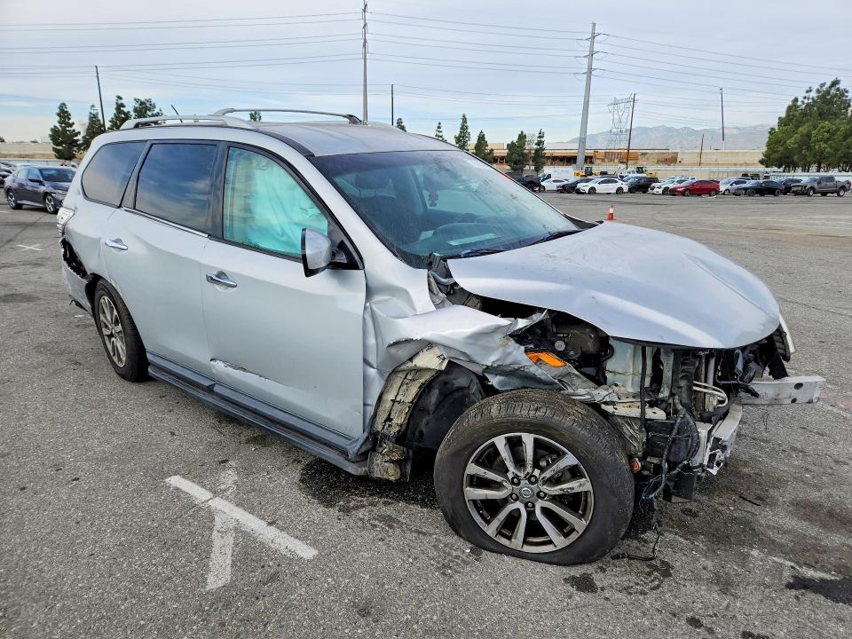 Photo 4 from auction – 2014 NISSAN PATHFINDER with VIN 5N1AR2MN8EC630426