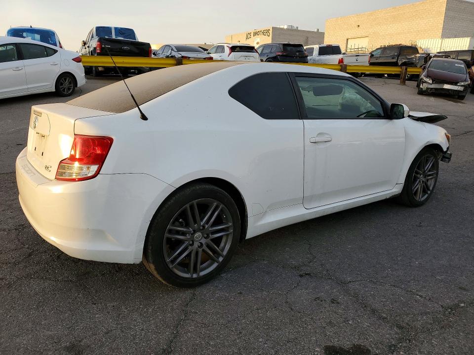 Photo 3 from auction – 2013 SCION TC with VIN JTKJF5C72D3064319
