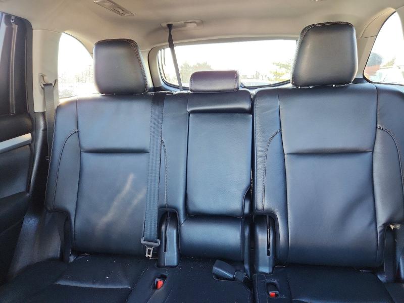 صورة رقم 10 من المزاد - 2018 TOYOTA HIGHLANDER مع VIN 5TDJZRFH1JS554870