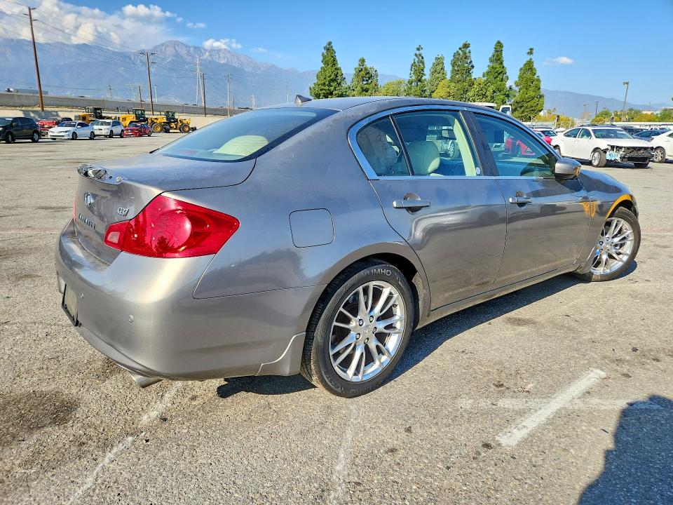 Photo 3 from auction – 2011 INFINITY G37 with VIN JN1CV6AP8BM503531