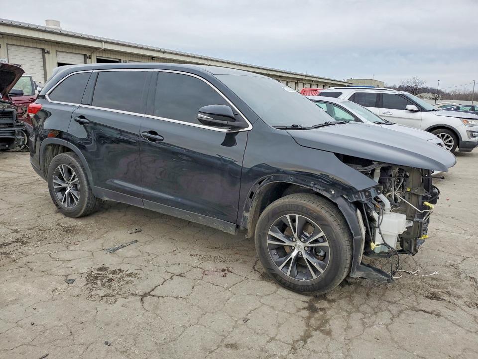 Photo 4 from auction – 2019 TOYOTA HIGHLANDER with VIN 5TDZZRFH4KS319450