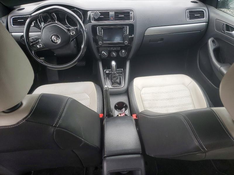 Photo 8 from auction – 2017 VOLKSWAGEN JETTA with VIN 3VWD17AJ0HM399271