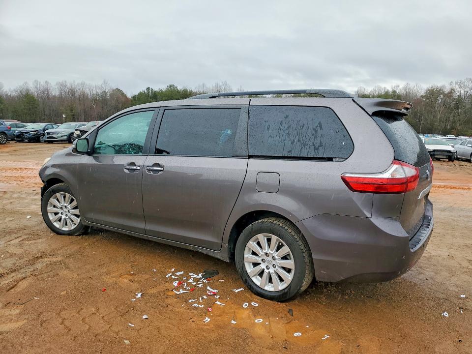 Photo 2 from auction – 2016 TOYOTA SIENNA with VIN 5TDYK3DC7GS755785