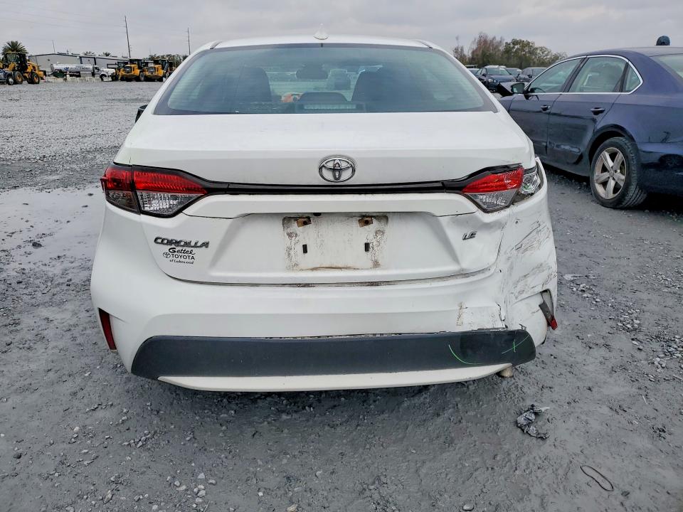 Photo 6 from auction – 2022 TOYOTA COROLLA LE with VIN 5YFEPMAEXNP340031