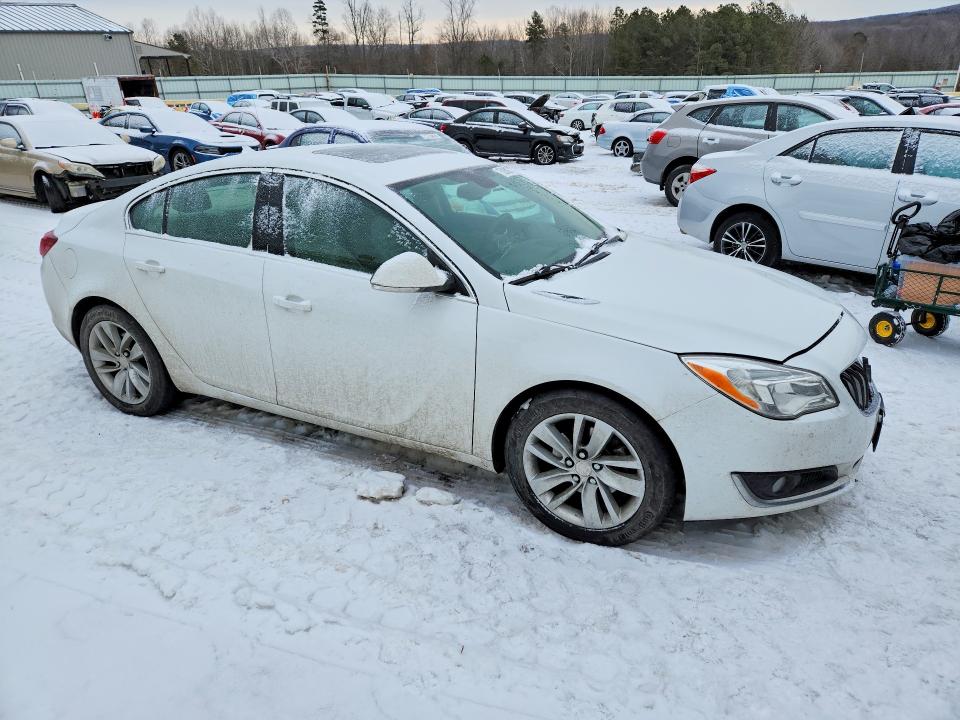 Photo 4 from auction – 2014 BUICK REGAL with VIN 2G4GK5EX3E9247484