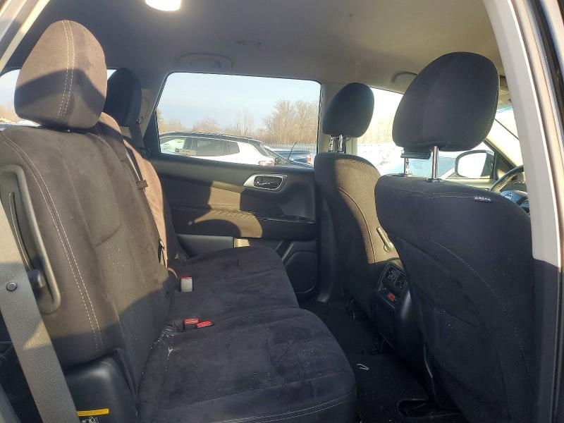 Photo 11 from auction – 2015 NISSAN PATHFINDER with VIN 5N1AR2MN2FC606513