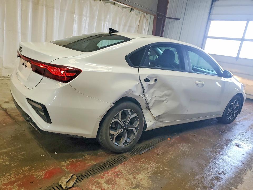 Photo 3 from auction – 2021 KIA FORTE FE with VIN 3KPF24AD4ME326538