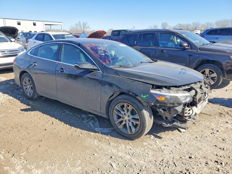 Photo 4 from auction – 2018 CHEVROLET MALIBU with VIN 1G1ZD5ST7JF267689