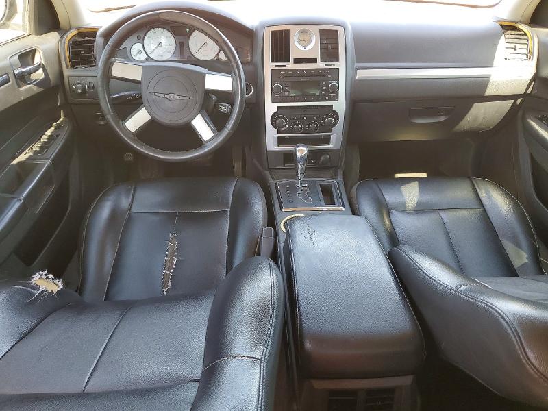 Photo 8 from auction – 2010 CHRYSLER 300 TOURIN with VIN 2C3CA5CV8AH241563