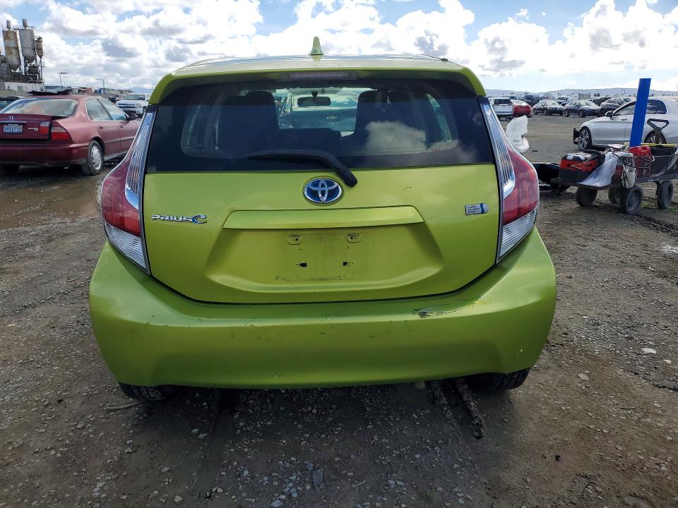 Photo 6 from auction – 2015 TOYOTA PRIUS C with VIN JTDKDTB39F1110201