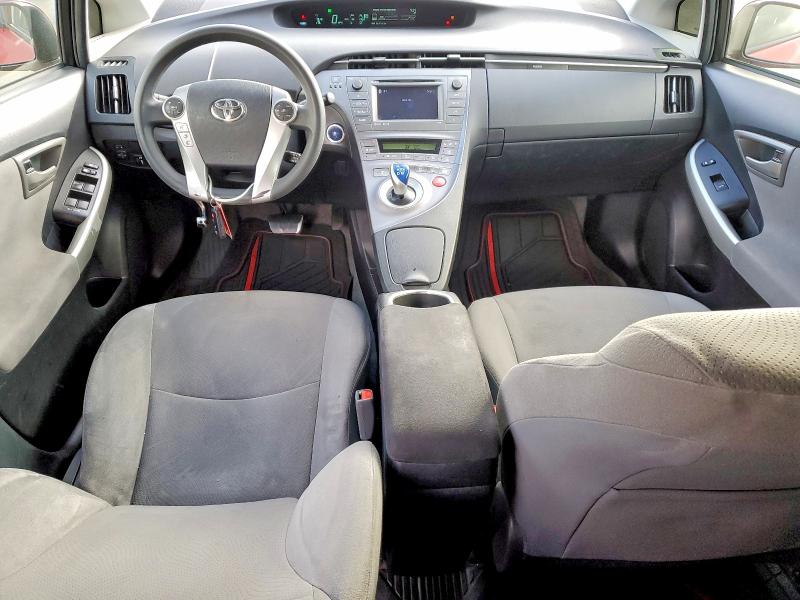 Photo 8 from auction – 2015 TOYOTA PRIUS with VIN JTDKN3DU1F0469762