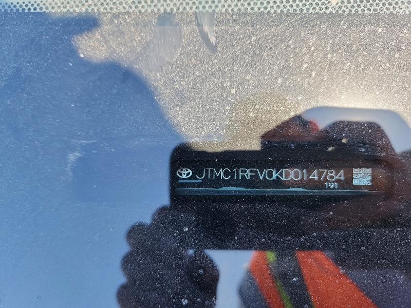 Photo 14 from auction – 2019 TOYOTA RAV4 with VIN JTMC1RFV0KD014784