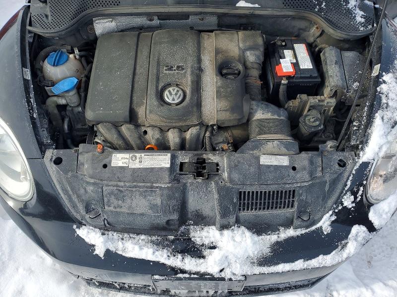 Photo 11 from auction – 2012 VOLKSWAGEN BEETLE with VIN 3VWJX7AT0CM626826