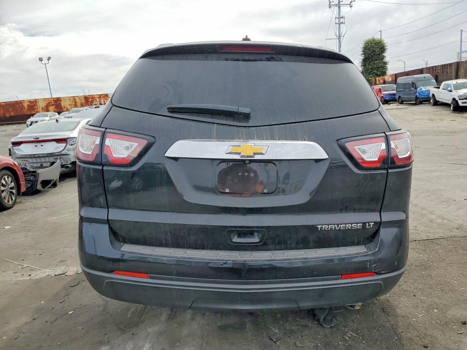 Photo 6 from auction – 2016 CHEVROLET TRAVERSE L with VIN 1GNKRGKD7GJ131137