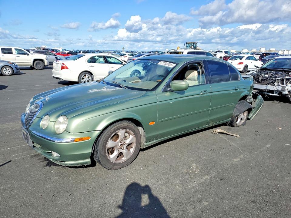 JAGUAR S-TYPE 2000 with VIN SAJDA01C7YFL10213 - Photo from auction