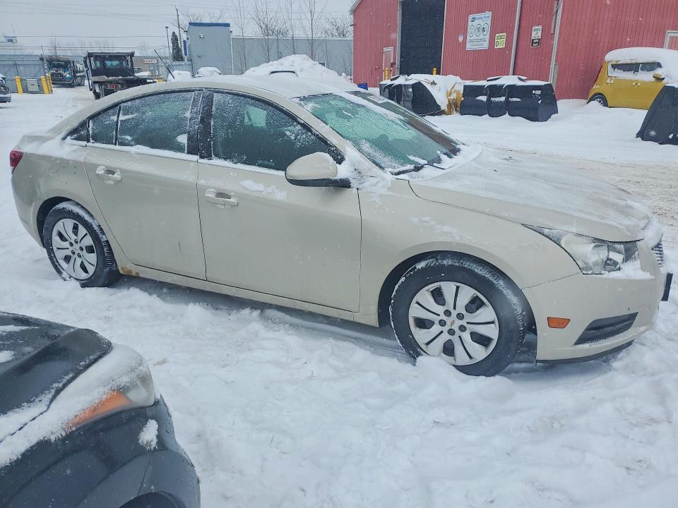Photo 4 from auction – 2013 CHEVROLET CRUZE with VIN 1G1PC5SB1D7273360