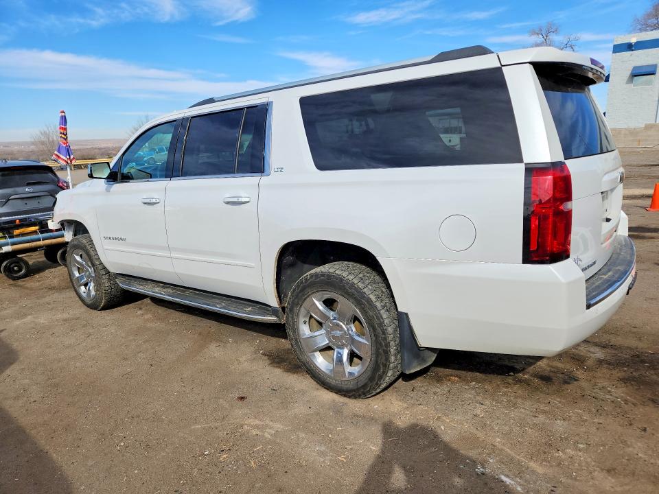 Photo 2 from auction – 2016 CHEVROLET SUBURBAN with VIN 1GNSKJKCXGR469853