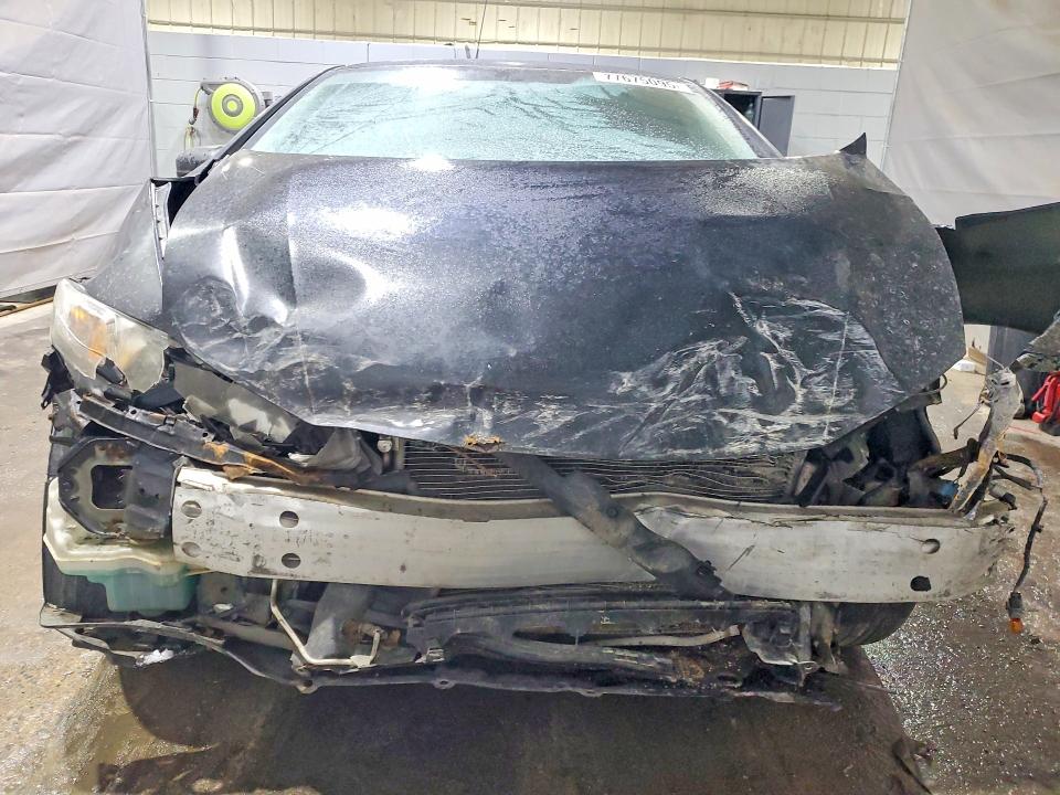 Photo 5 from auction – 2015 HONDA CIVIC with VIN 19XFB2F52FE296965