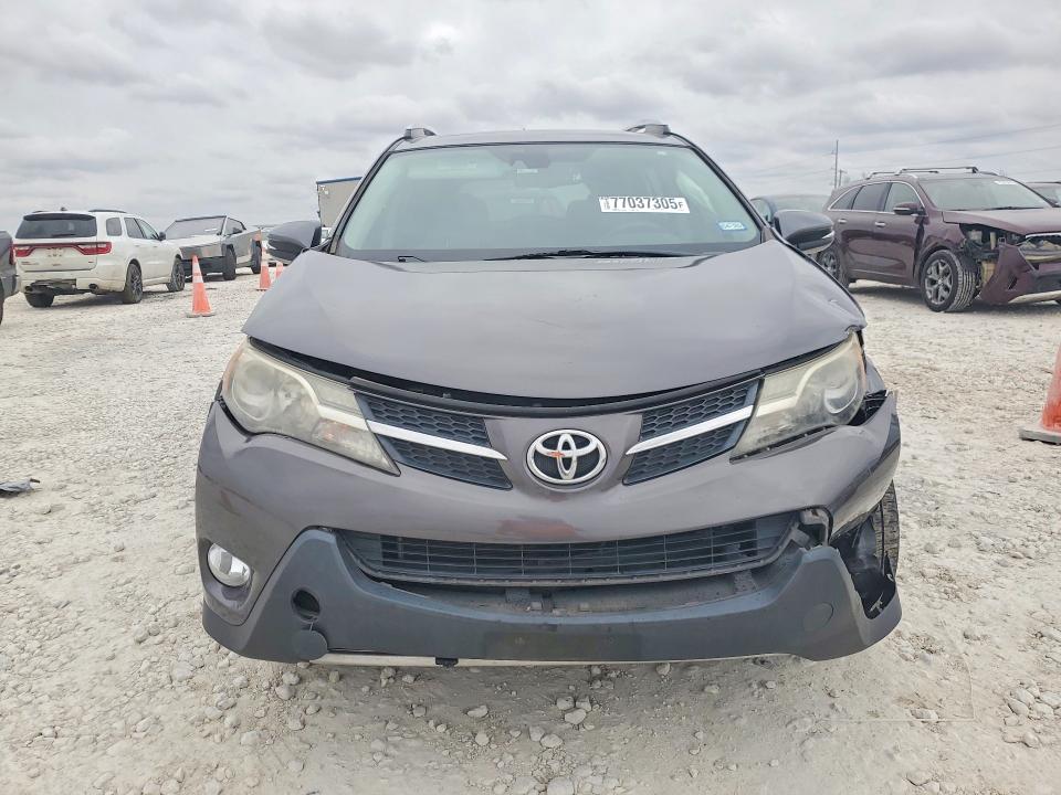 Photo 5 from auction – 2015 TOYOTA RAV4 with VIN 2T3DFREV5FW343738