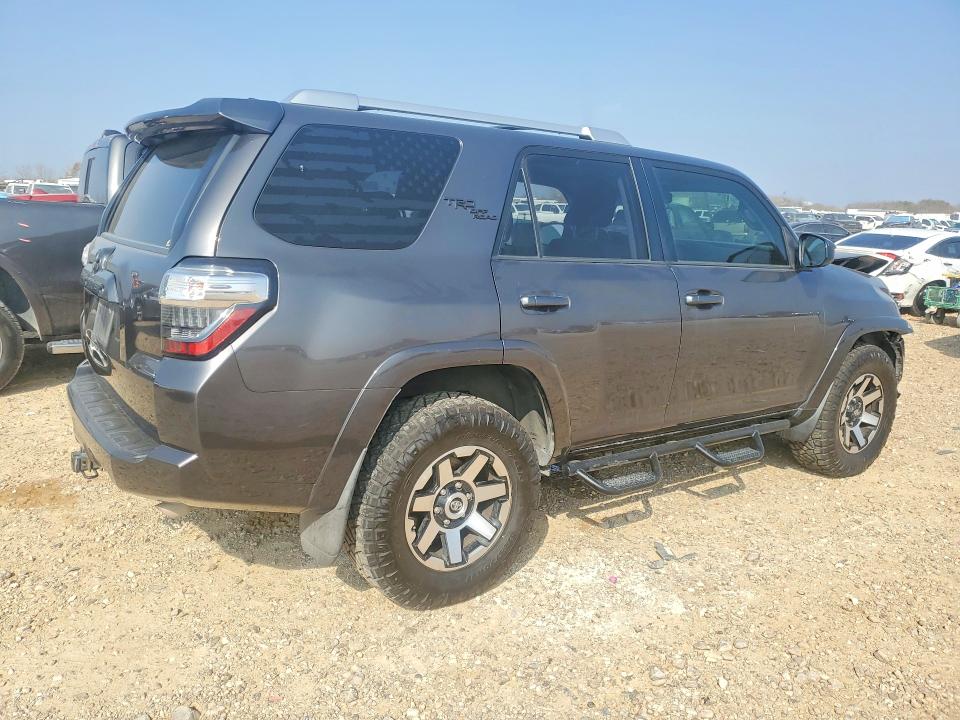 Foto 3 de la subasta – 2016 TOYOTA 4RUNNER con VIN JTEBU5JR2G5284389